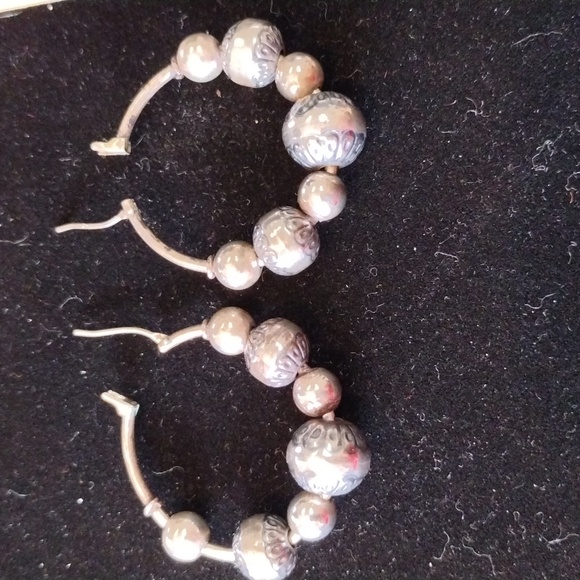 Carolyn Pollack Relios Sterling Silver Beaded hoop earrings - Picture 3 of 5